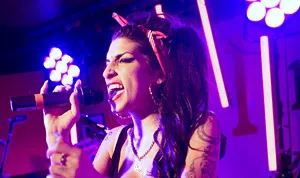 1322588085_amy winehouse 178