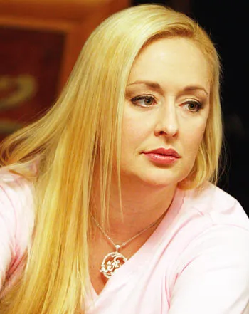 1322788587_mindy mccready v