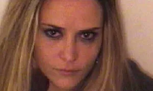 1322933111_brooke mueller h