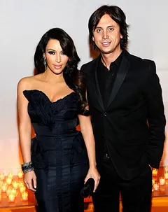 1323703843_kim kardashian jonathan cheban 240