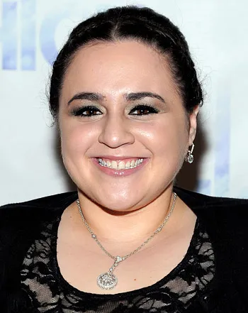 1323786924_nikki blonsky 441