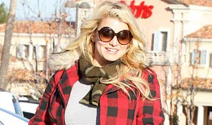 1324750506_jessica simpson h