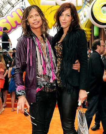 1325540904_steven tyler erin brady 350