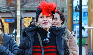 1325709976_melanie griffith 300