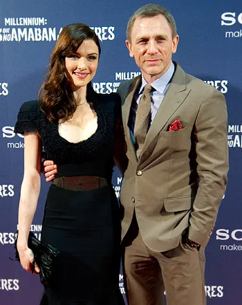 1325800498_rachel weisz daniel craig 441