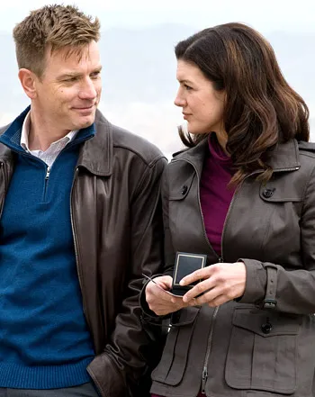 1326817576_ewan mcgregor gina carano 441