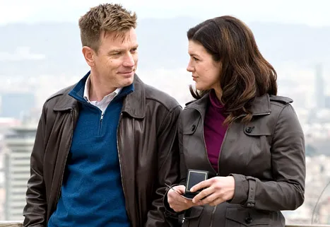 1326817576_ewan mcgregor gina carano lg