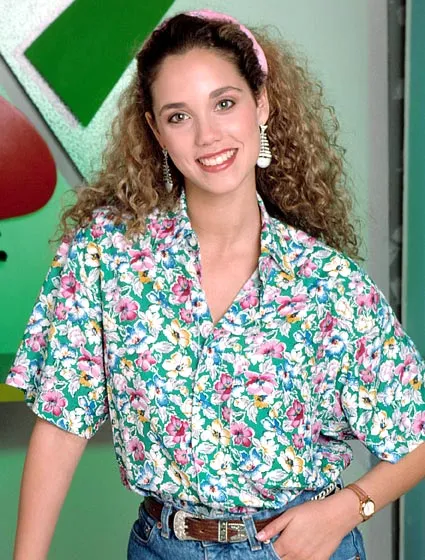 1327067619_elizabeth berkley lg01