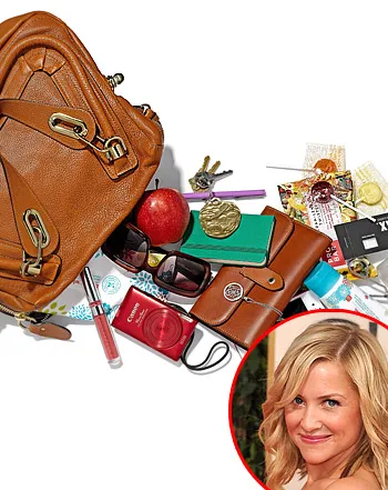 1327525868_jessica capshaw bag 350