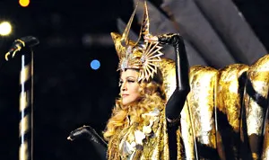 1328537199_madonna gold 178