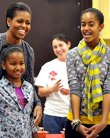 1328831882_michelle obama sasha obama malia obama 441