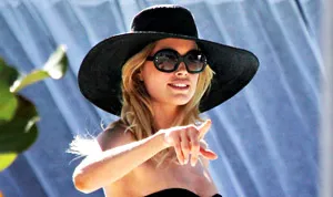 1329423911_doutzen kroes 178