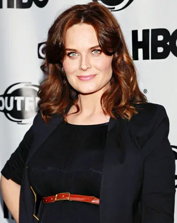 1331329642_emily deschanel 441