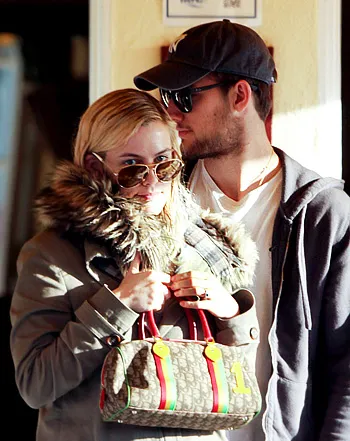 1331651269_riley keough alex pettyfer 441