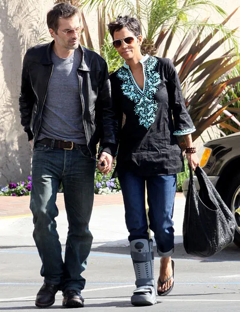 1331680480_halle berry olivier martinez article