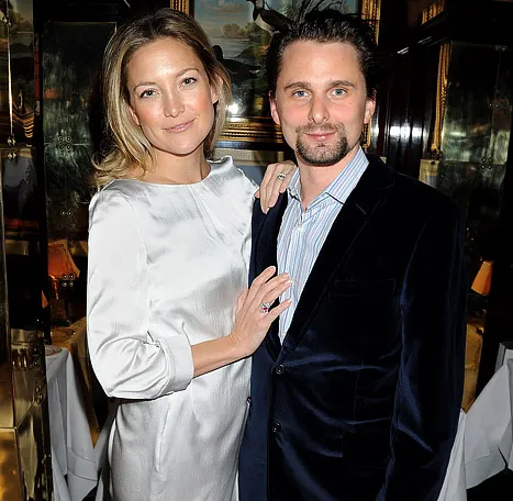 1331927291_kate hudson matt bellamy 467