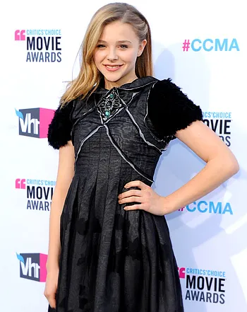 1332878005_chloe moretz 350