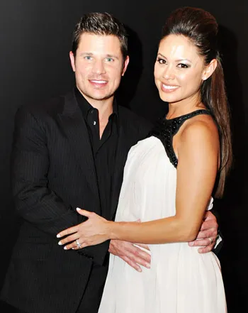 1333144091_nick lachey vanessa minnillo 441