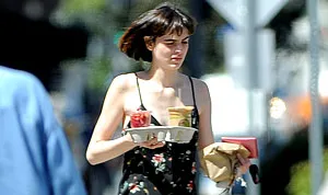1333648752_ali lohan 300