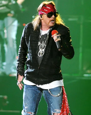 1334189593_axl rose 350