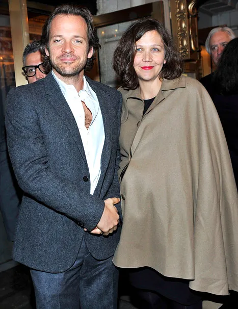 1334271016_peter sarsgaard maggie gyllenhaal lg