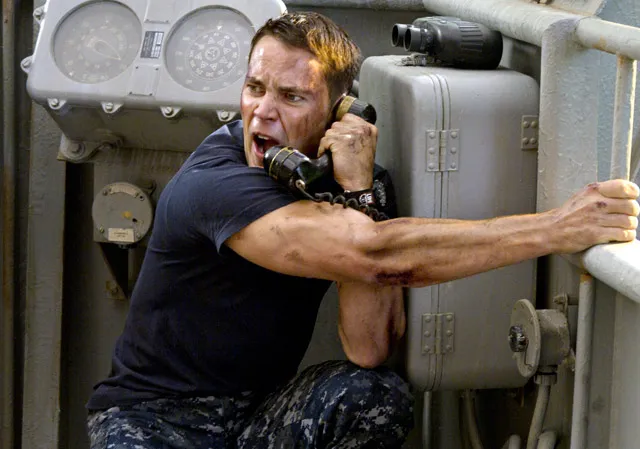 1334329636_taylor kitsch lg