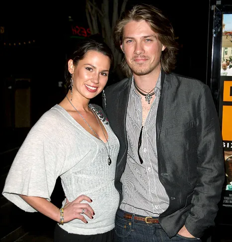 1334765866_taylor hanson article