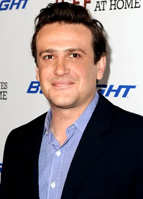 1335300986_jason segel 402