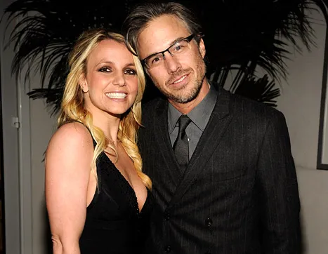 1335397591_britney spears jason trawick 467