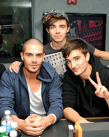 1335809186_the wanted christina aguilera 441