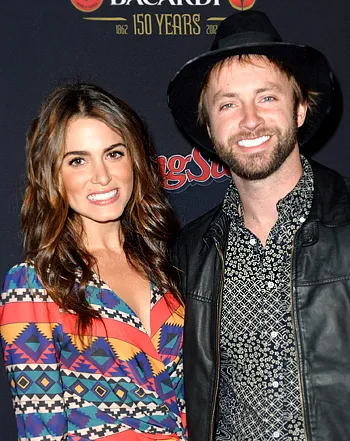 1336412453_paul mcdonald nikki reed 441