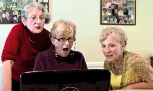 1336507320_hairdressers kardashian video 178