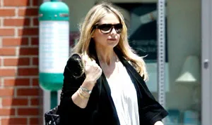 1336656024_sarah michelle gellar 178