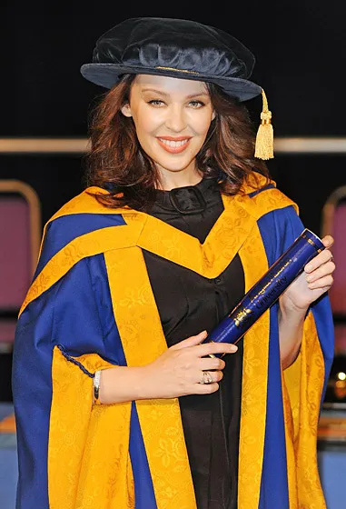 1336698685_kylie minogue 560