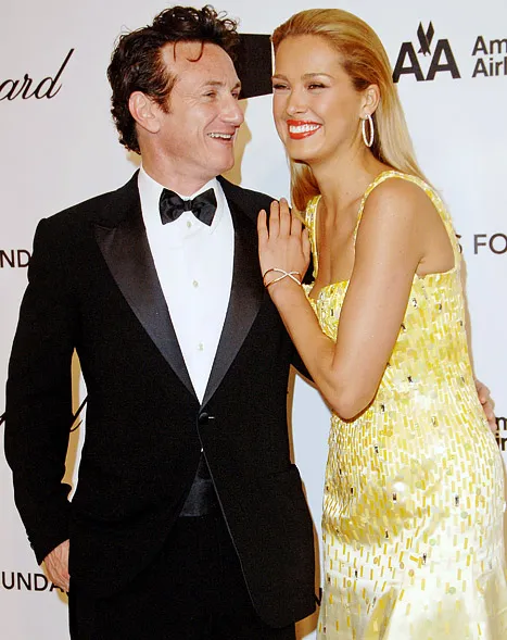 1337119473_sean penn petra nemcova lg