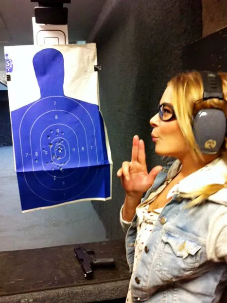 1337369973_leann rimes lg