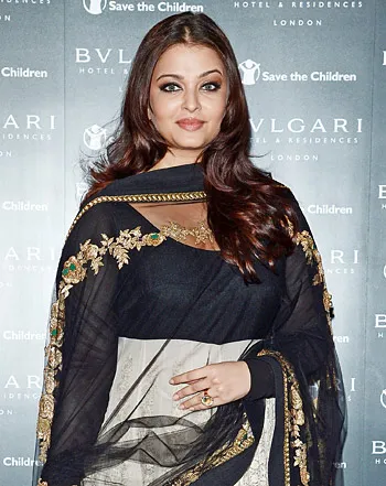 1339710983_aishwarya rai 350