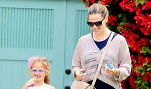 1340044539_jennifer garner violet affleck 178