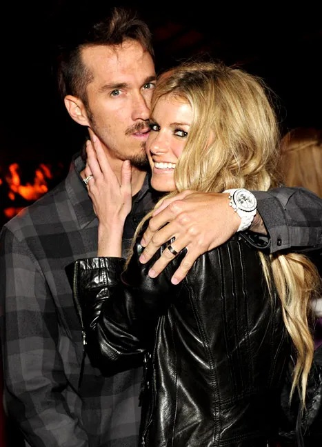 1340127772_marisa miller griffin guess lg