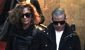 1340200381_jennifer lopez casper smart 178