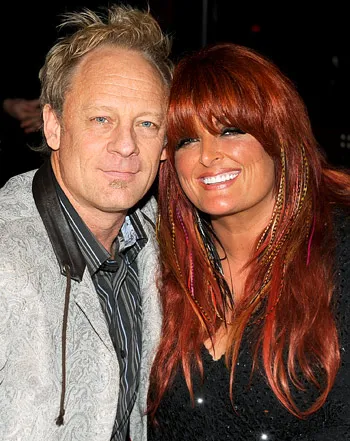 1340312223_wynonna judd cactus 441