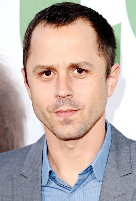 1340401957_giovanni ribisi lg