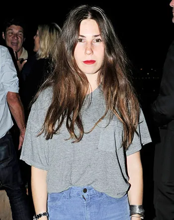 1342046323_zosia mamet 350