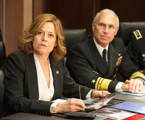 1342373138_sigourney weaver 467