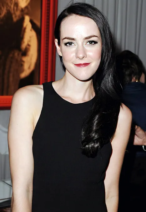 1343075953_jena malone lg