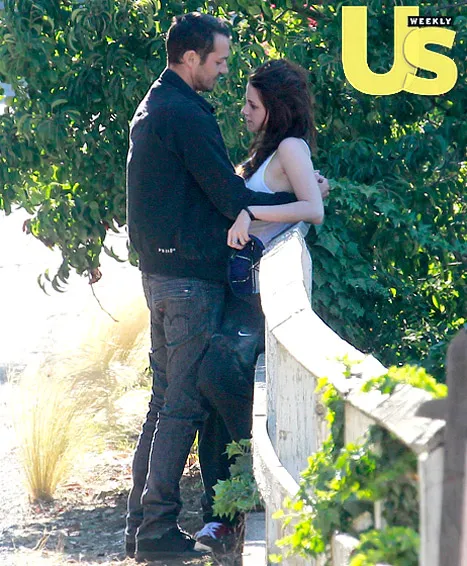 Kristen Stewart Cheats on Robert Pattinson with Rupert Sanders