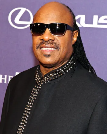 1344010183_stevie wonder 441