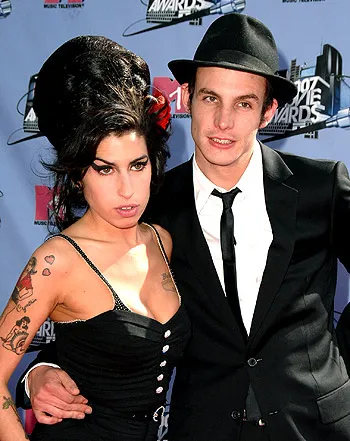 1344608761_amy winehouse blake fielder 441