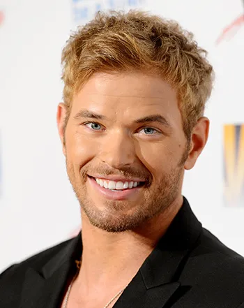 1345936067_kellan lutz_2