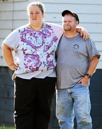 1346337031_june shannon mike thompson 441